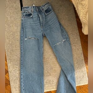 Abercrombie 90 relaxed high rise jeans. Size 27 4R